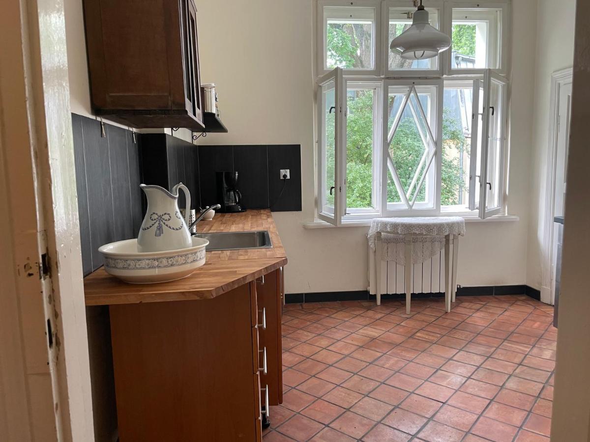 Willa Dina Milanowek Buitenkant foto