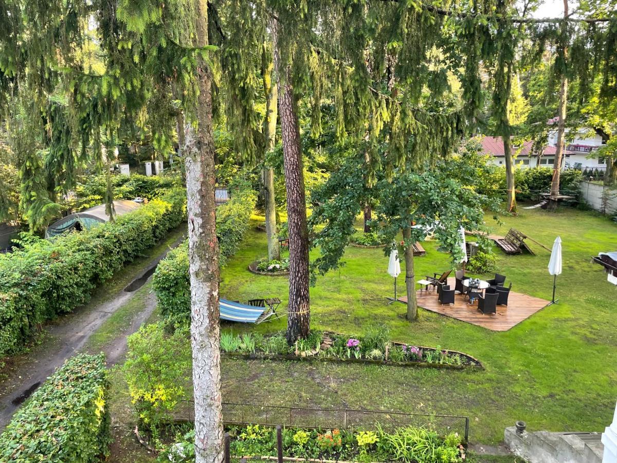 Willa Dina Milanowek Buitenkant foto
